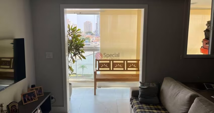 Apartamento de 75 metros na  Vila Carrão.