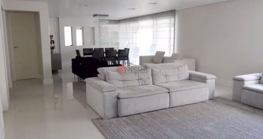 Apartamento com 3 dormitórios à venda de 224 m² no Tatuapé.
