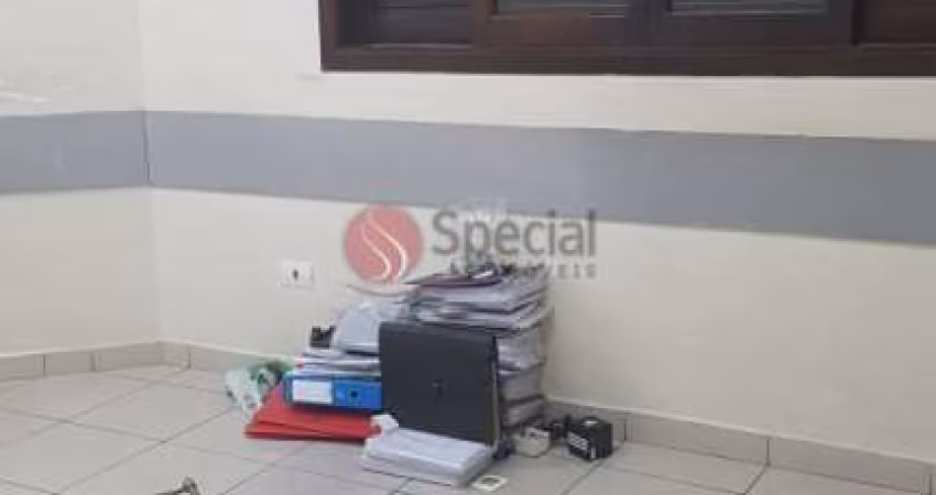 Prédio Comercial 5 salas, 3 banheiros, 3 vagas,  próximo aos Metrôs Belém e Tatuapé.