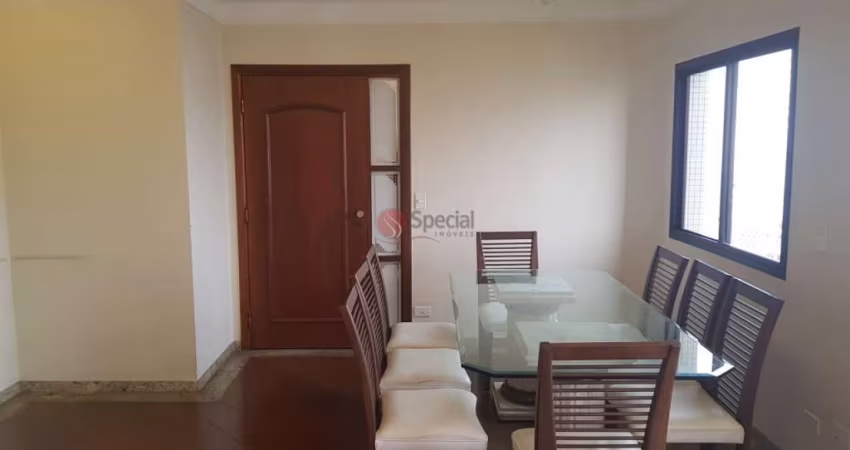 Amplo apartamento no Jardim Anália Franco