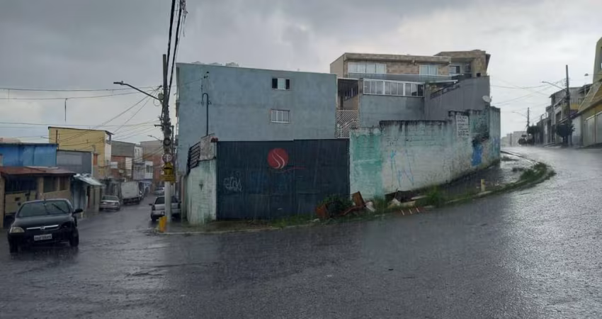 Terreno no Jardim Formosa de esquina com 353 metros.