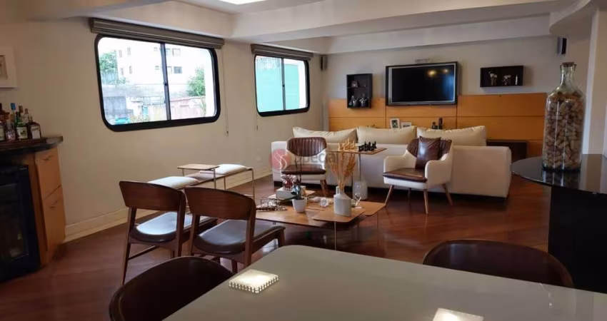 Amplo apartamento em  excelente localização no Anália Franco.