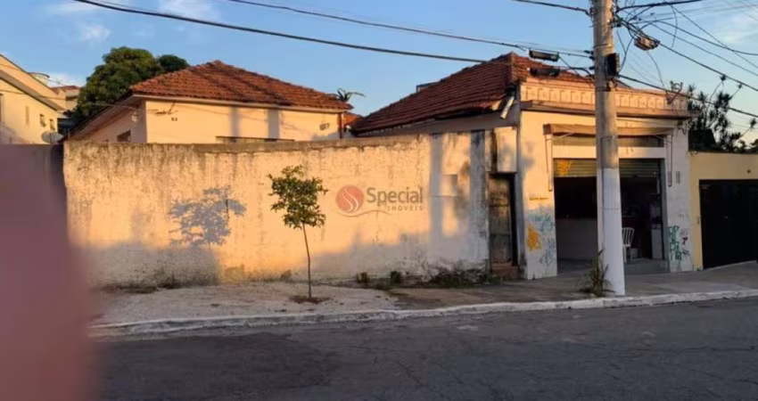 Ótima área na Vila Diva
