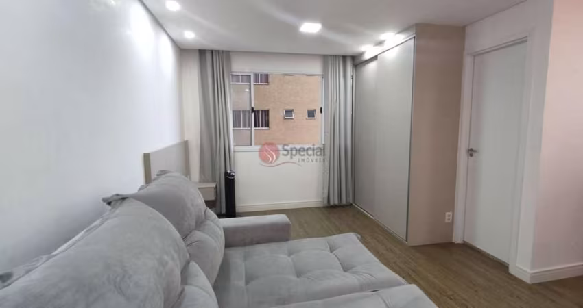 Apartamento na Vila Campanela.