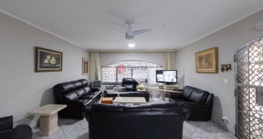 Sobrado a venda na Vila Carrão 272 m².