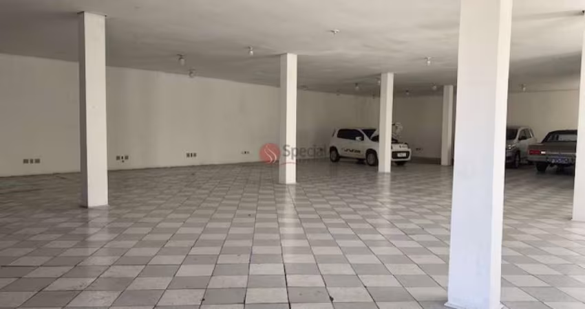 Salão com 250 m ² em excelente localização na Vila Carrão.