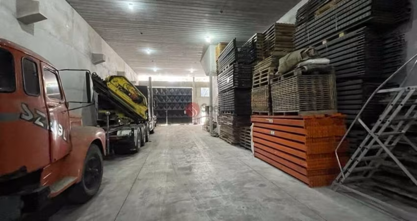 Prédio, salão de 800 metros, com estrutura para ponte rolante na Vila Carrão.