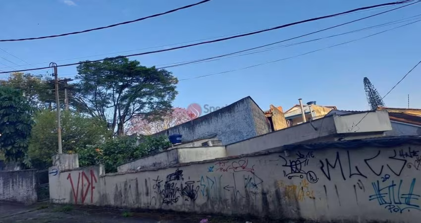 Terreno a venda de esquina na Vila Formosa.