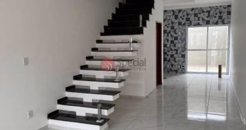 Sobrado no Jardim Vila Formosa  com 2 dormitórios  e 2 vagas de garagem com 85 m².