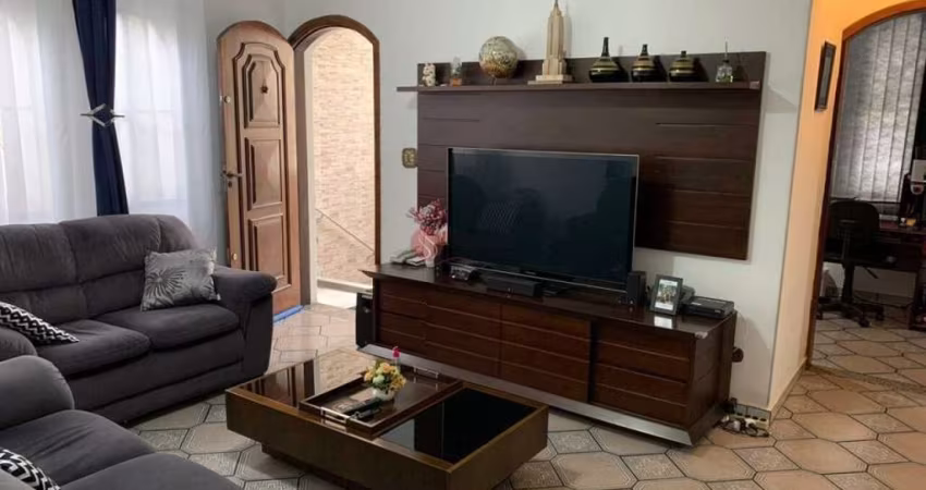 Casa para compra na  Vila Carrão de 220 metros.m2