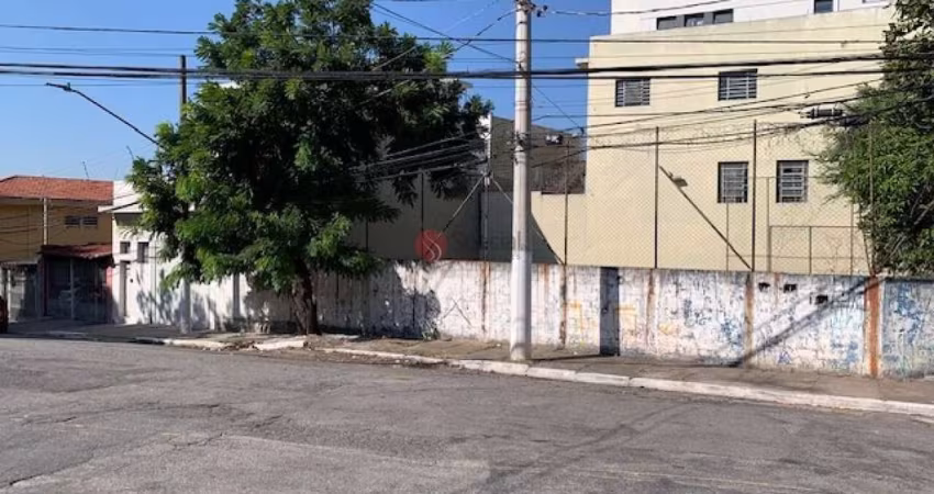 Terreno a venda no Parque Novo Mundo.