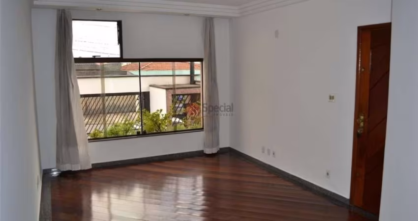 Sobrado com 3 quartos à venda, 194 m² no JArdim Avelino.