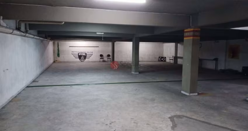 Prédio comercial e residencial na Vila Formosa.