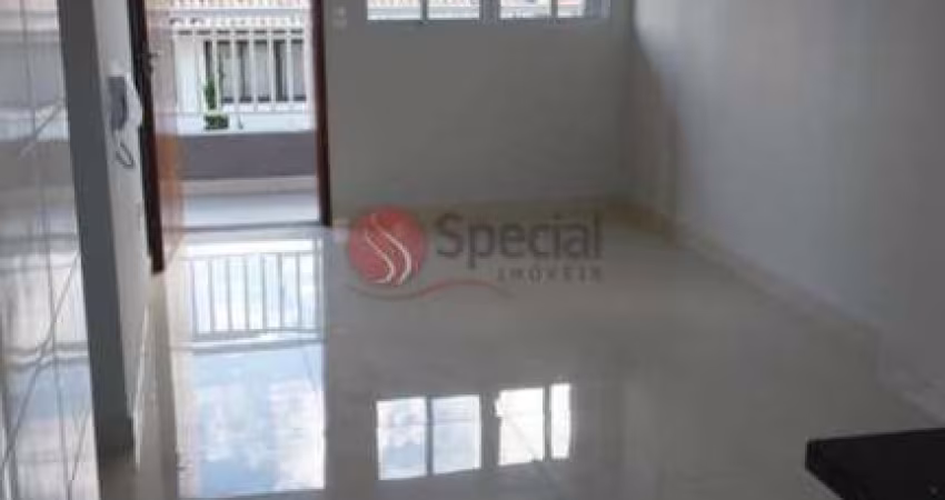 Apartamento na Vila Carrão. 2 quartos, 1 vaga e quintal
