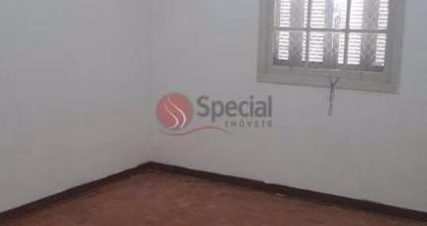 Casa assobradada na Quarta Parada  para fins comerciais.