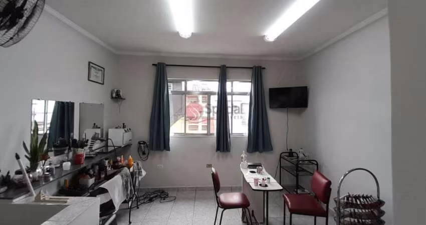 Sala comercial próximo a Avenida Conselheiro Carrão.