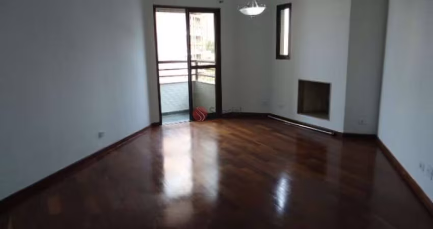 Apartamento com 3 dorms no Tatuapé.