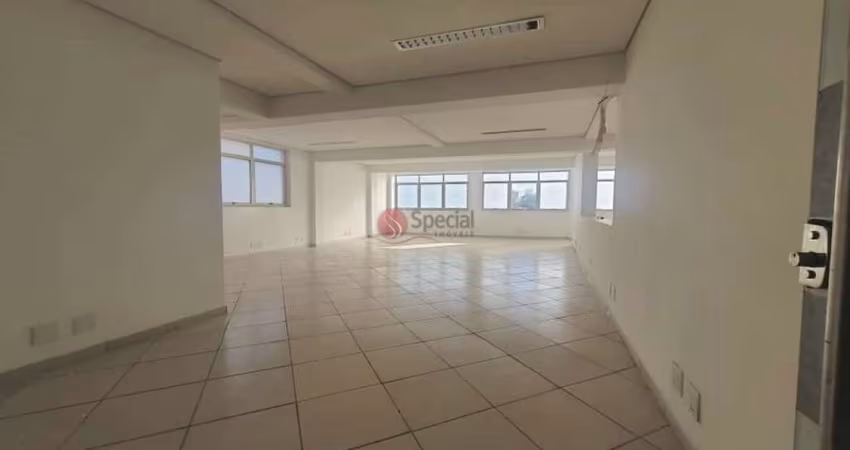 Prédio para locação na Vila Carrão.