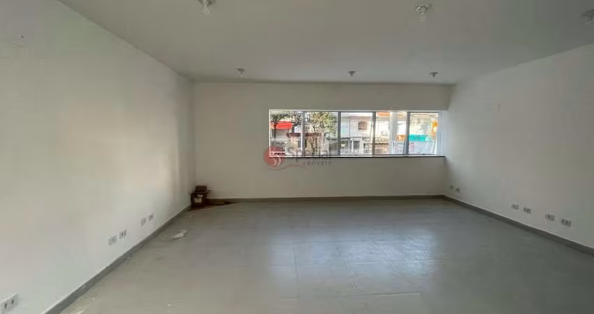 Prédio no Tatuapé de 418 metros com elevador ao lado do Hospital São Luiz
