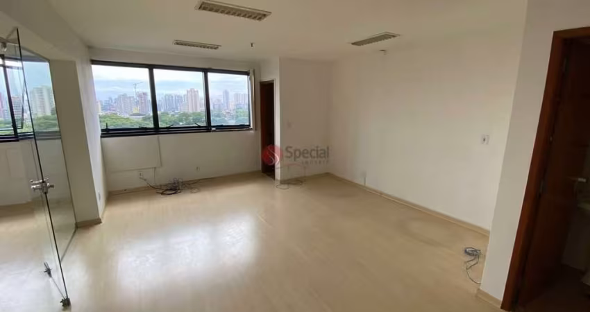 Sala comercial para locação ao lado do Metrô Carrão.