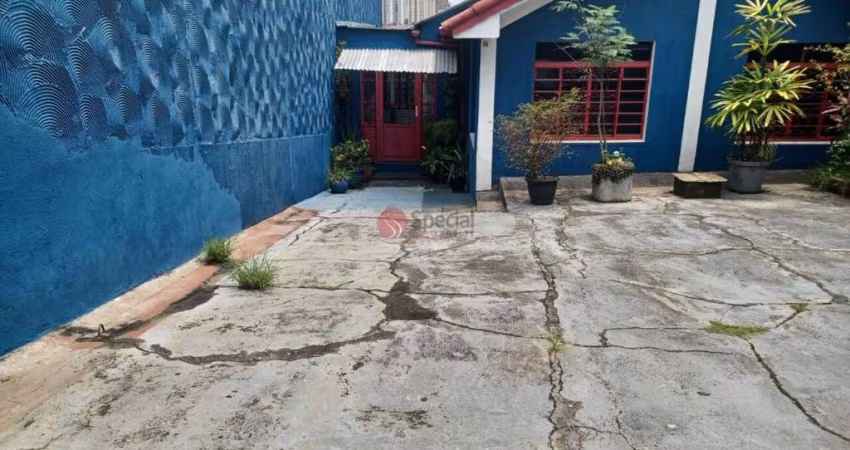 Casa comercial parte nobre Vila Carrão.