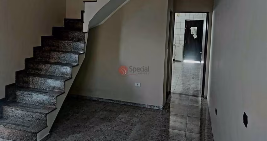 Sobrado no Jardim Têxtil com 3 quartos.