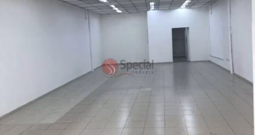 Salão próximo ao Shopping Tatuapé, Rua de grande movimento.