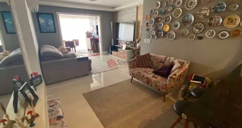 Apartamento com 3 dormitórios, 2 vagas de garagem e varanda gourmet  na Mooca.