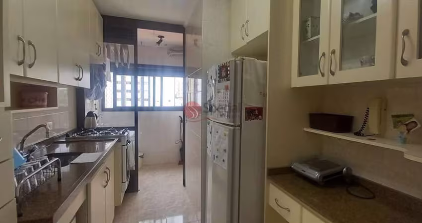Apartamento com 3 dormitórios, 1 suíte, 2 vagas no Tatuapé.