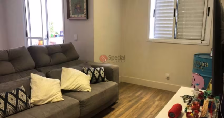 Apartamento no Parque São Jorge com 2 dormitórios sendo 1 suíte semi-mobiliado