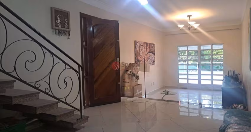 Sobrado com 3 quartos à venda com 3 quartos no Tatuapé com 174 metros.