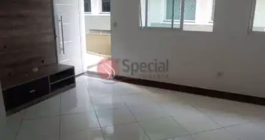 Casa em condomínio na vila mazzei, 3 dormitórios e 2 vagas de garagem.