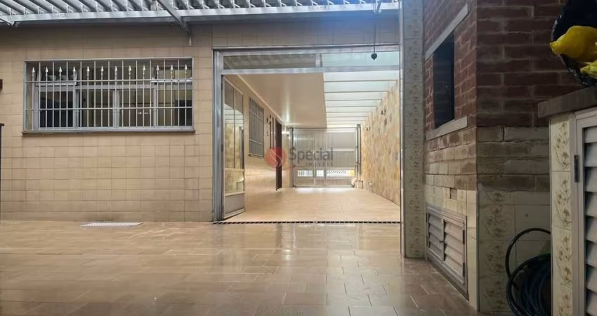 Excelente Sobrado  - Localização Privilegiada - 3 Vagas de Garagem
