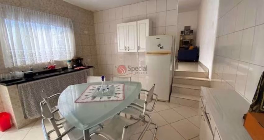 Casa 8 X 18 na Vila Formosa, recém reformada com 2 suítes e 3 vagas