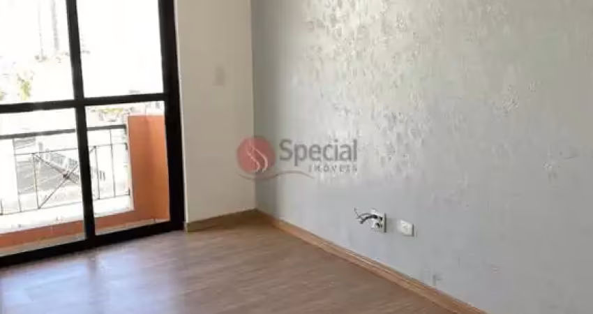 Apartamento com 2 dormitórios e 1 vaga com 50 m² na Mooca.