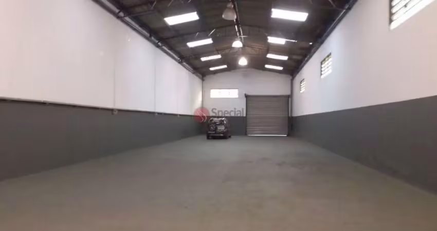Galpão comercial na vila guilhermina, com 425 m² e 2 saídas