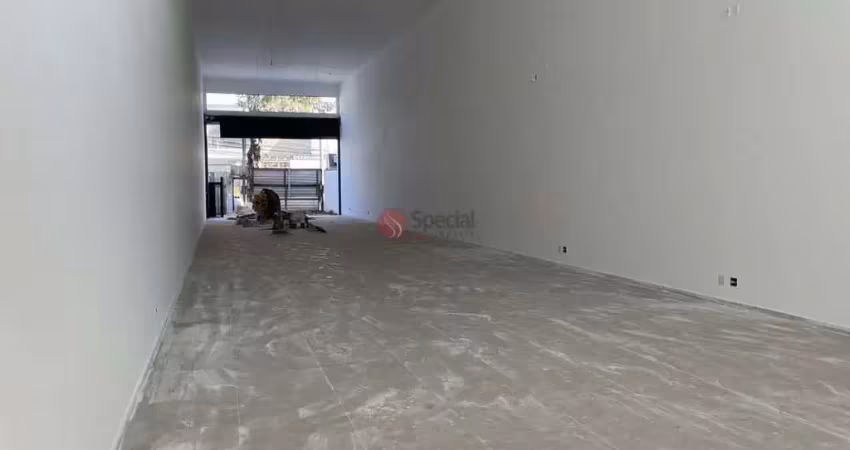 Salão de 300 metros com 2 vagas de garagem no tatuapé.