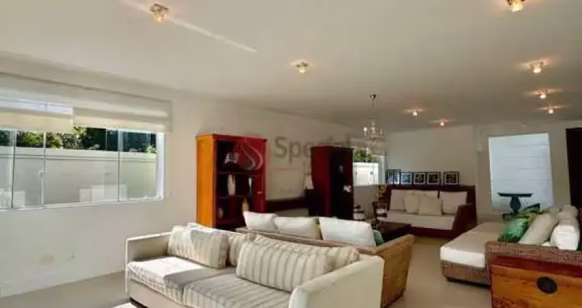 Casa em condomínio fechado com 5 quartos à venda na Rua Paulo Pinheiro Xavier, 1151, Jardim Acapulco, Guarujá