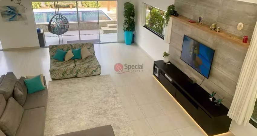 Casa em condomínio fechado em boracéia com 4 quartos e 6 vagas de garagem.