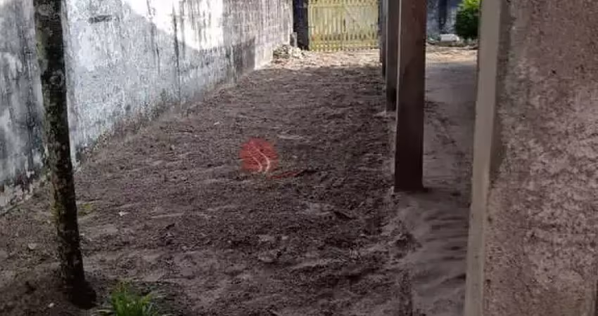 Terreno em mongaguá, 10x26, bairro itaoca, a 100 metros da praia.
