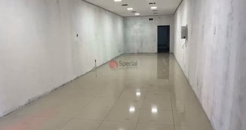 Salão comercial para locação em frente ao shopping penha.