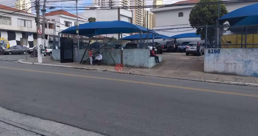 Terreno comercial de esquina com a rua passos ourique
