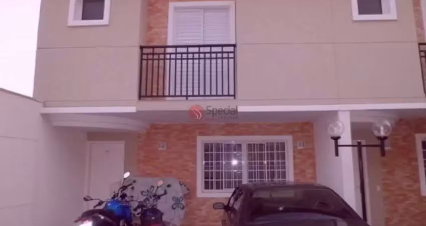 Sobrado condomínio fechado 3 dorm, 1 suíte e 2 vagas