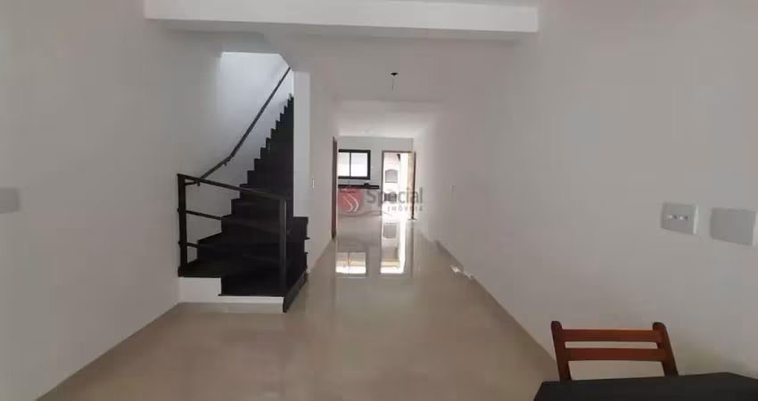 Sobrado à venda no jardim três marias, 3 dormitórios, 1 suíte.