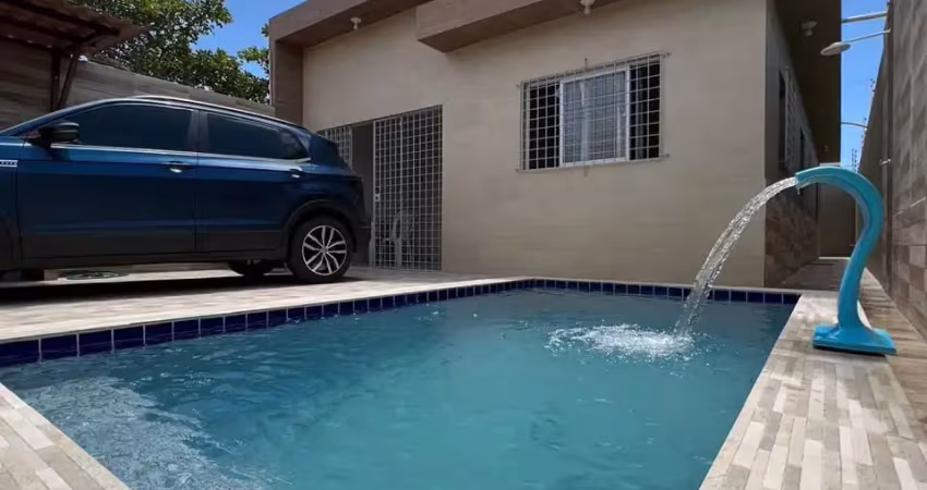 Casa nova à venda com piscina, churrasqueira e ótima localização em frente às marinas carneiros