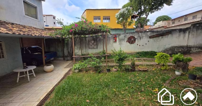 Casa à Venda no Bairro Betânia
