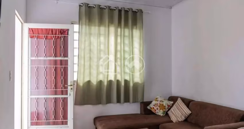 Casa com 3 quartos para alugar na Rua Três Pontas, Carlos Prates, Belo Horizonte