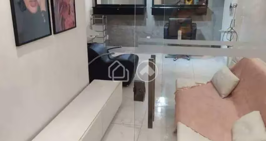Loja comercial montada para salon de belleza a venda no lourdes