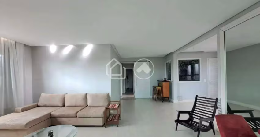 Linda casa à venda no estóril com 3 quartos e localização privilegiada!