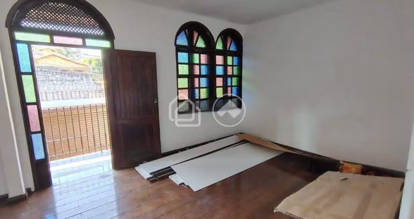 Casa com 3 quartos para alugar na Rua Rosinha Sigaud, Caiçara-Adelaide, Belo Horizonte